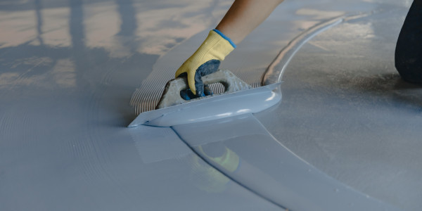 Pintar Fachadas y Patios de Luces de Comunidades Vecinos / Propietarios en Barcelona · Pintura y Pavimentos para Pintar Garajes y Parkings Comunitarios